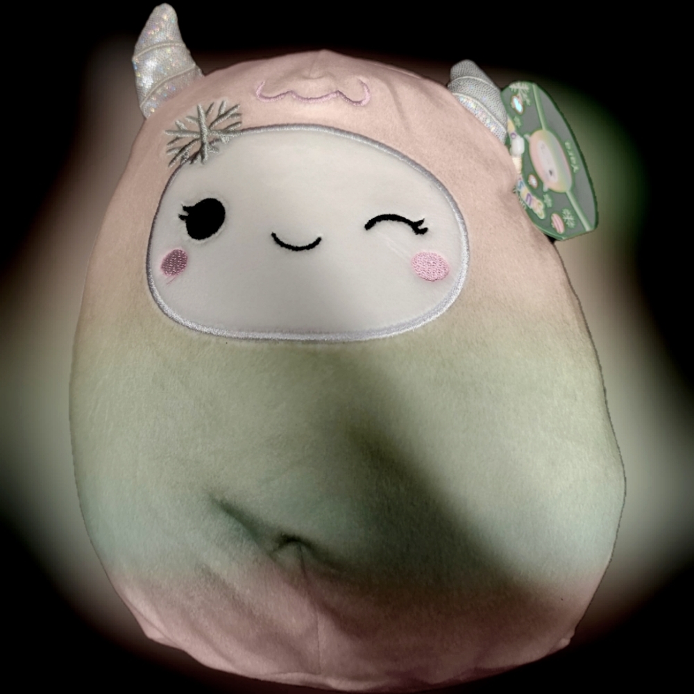 Squishmallow,  Yara the Yeti